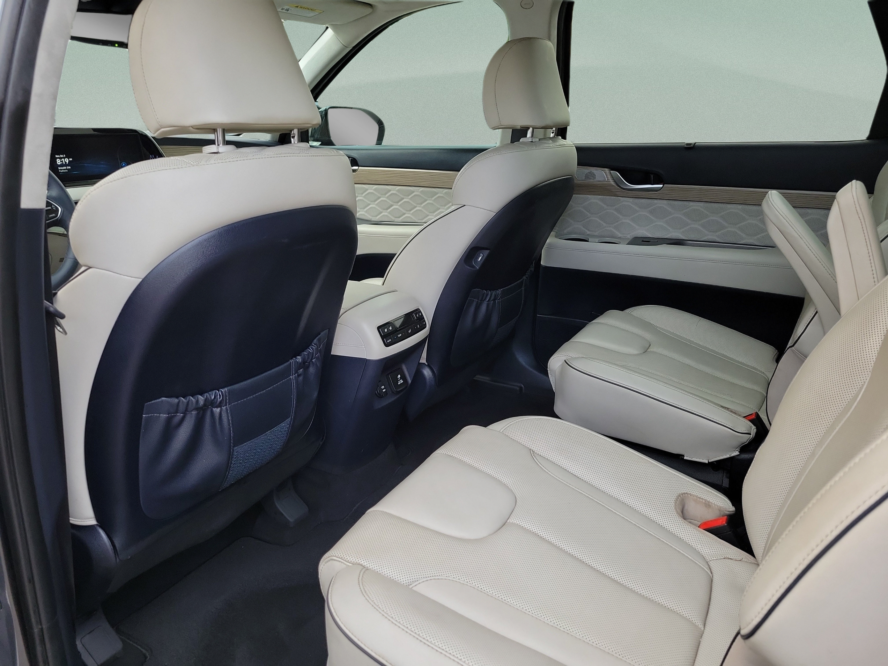 Used 2022 Hyundai Palisade Calligraphy FWD image 6
