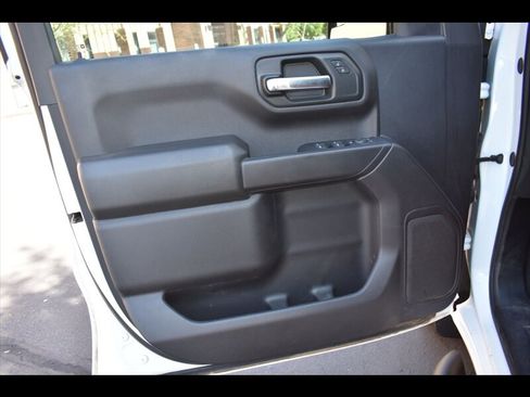 Used 2024 Chevrolet Silverado 1500 Custom w/ Turbomax Blackout Package RWD image 17