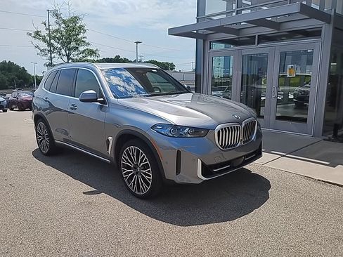 Used 2024 BMW X5 xDrive40i w/ Premium Package AWD/4WD image 1