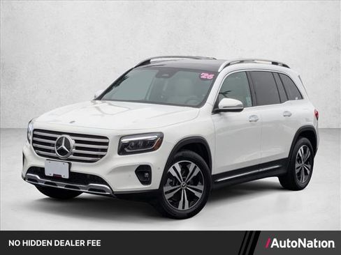 Used 2026 Mercedes-Benz GLB 250 image 1