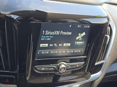 Used 2019 Chevrolet Traverse LT w/ LPO, Floor Liner Package FWD image 6