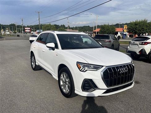 Used 2025 Audi Q3 2.0T Premium AWD/4WD image 3