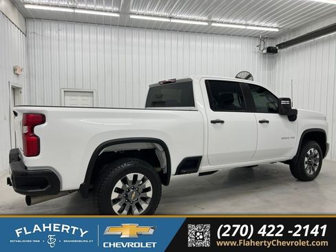 Used 2024 Chevrolet Silverado 2500 Custom w/ Custom Value Package AWD/4WD image 2