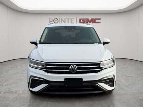 Used 2024 Volkswagen Tiguan SE AWD/4WD image 8