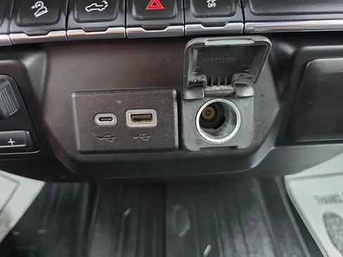 Used 2022 GMC Sierra 2500 SLE w/ SLE Value Package; AWD/4WD image 27