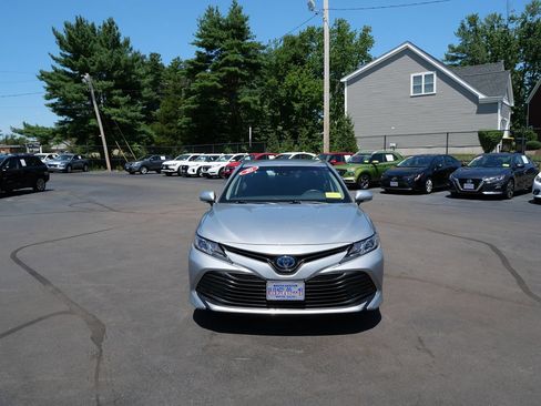 Used 2020 Toyota Camry LE w/ Fleet Convenience Package FWD image 3