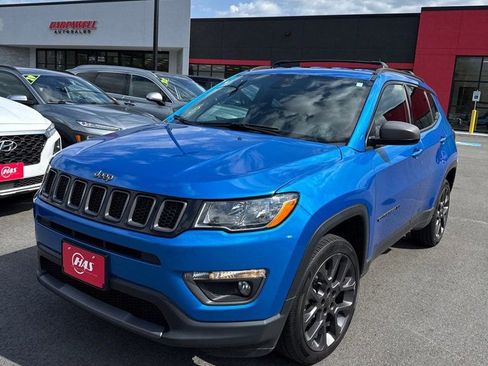 Used 2021 Jeep Compass Latitude AWD/4WD image 1