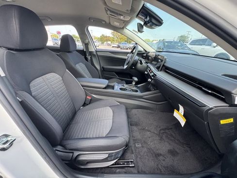New 2026 Kia K5 LXS FWD image 15