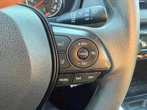 Used 2020 Toyota RAV4 LE w/ All Weather Liner Package AWD/4WD image 14