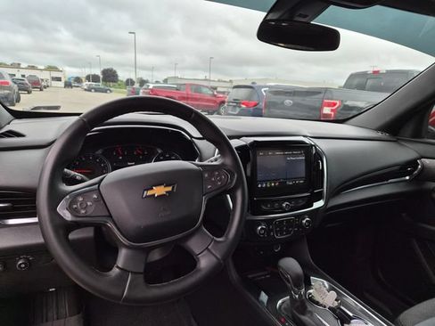 Used 2023 Chevrolet Traverse LT w/ LPO, Floor Liner Package AWD/4WD image 10
