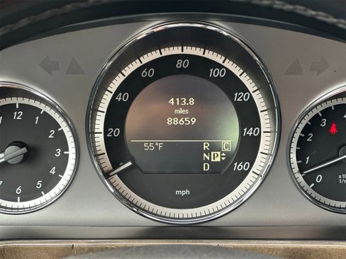 Used 2010 Mercedes-Benz E 550 E 550 image 27