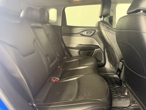 Used 2022 Jeep Compass Latitude AWD/4WD image 13