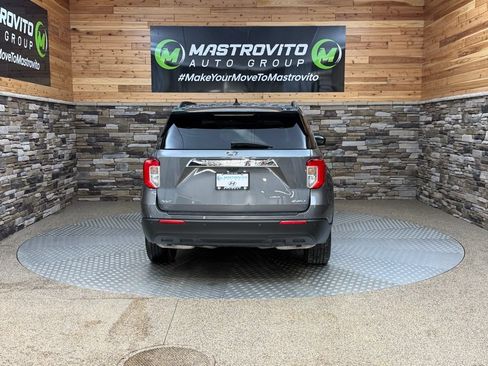 Used 2021 Ford Explorer XLT AWD/4WD image 9