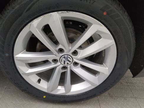 Used 2021 Volkswagen Passat 2.0T S image 31