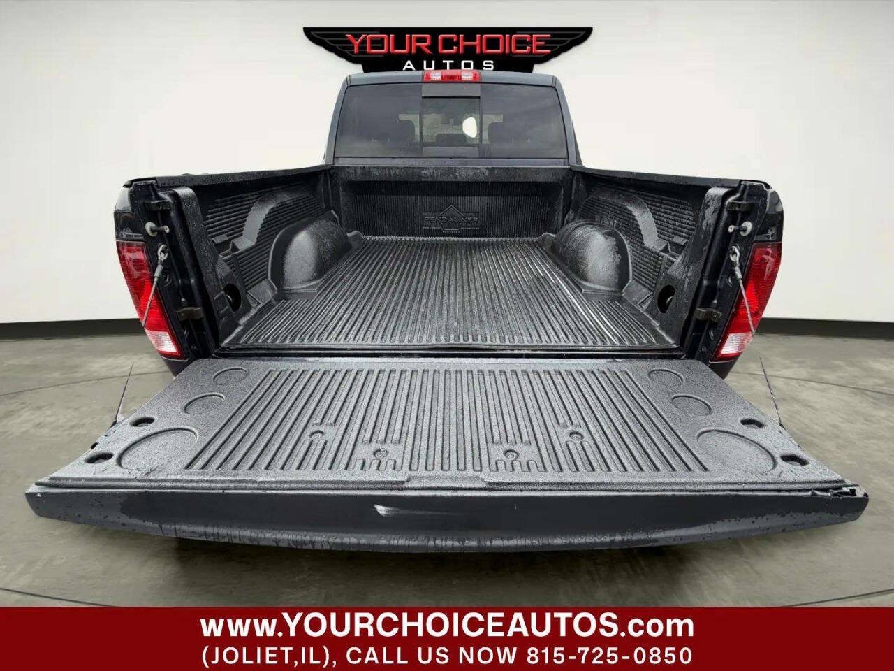 Used 2018 RAM 1500 Classic SLT AWD/4WD image 7