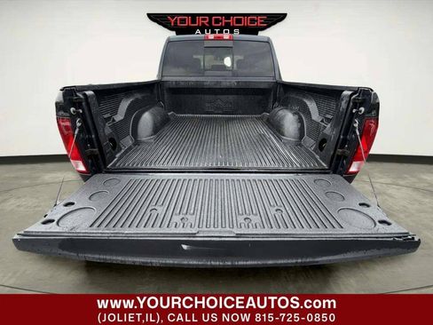 Used 2018 RAM 1500 Classic SLT AWD/4WD image 7