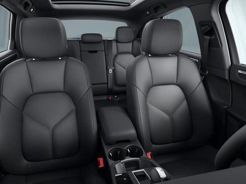 New 2026 Porsche Macan AWD/4WD image 5