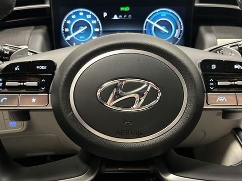 Used 2024 Hyundai Tucson Limited AWD/4WD image 16