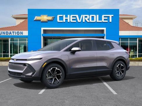 New 2026 Chevrolet Equinox EV LT image 2