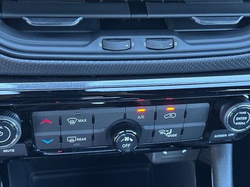 New 2026 Jeep Compass Latitude image 20