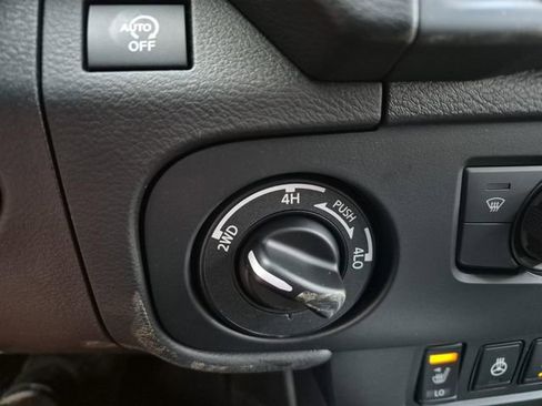 New 2026 Nissan Frontier SV w/ All-Weather Content Package image 17