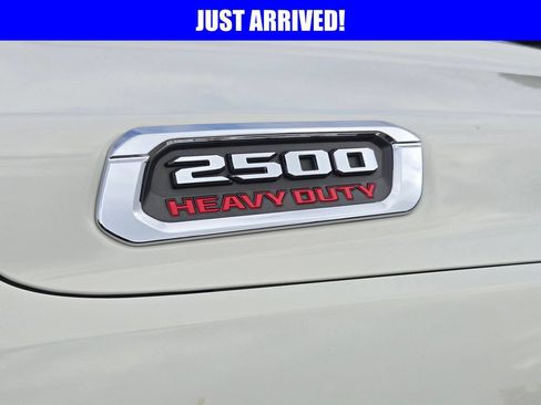 Used 2022 RAM 2500 Limited AWD/4WD image 12