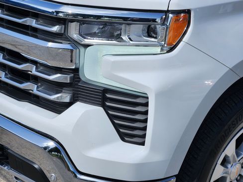 Used 2024 Chevrolet Silverado 1500 LTZ w/ Technology Package RWD image 27