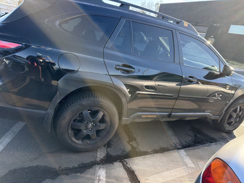 Used 2022 Subaru Outback Wilderness image 11