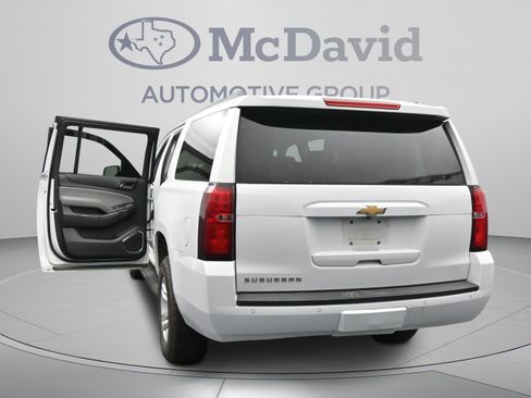 Used 2018 Chevrolet Suburban LT RWD image 45