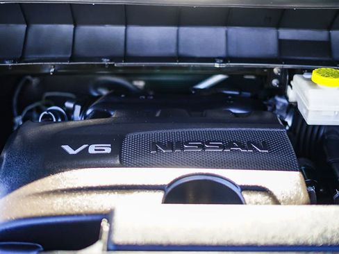 Used 2022 Nissan Pathfinder SV image 24