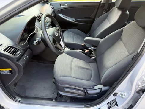 Used 2017 Hyundai Accent SE FWD image 9