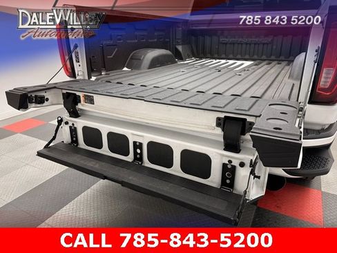 Used 2023 GMC Sierra 2500 Denali image 28