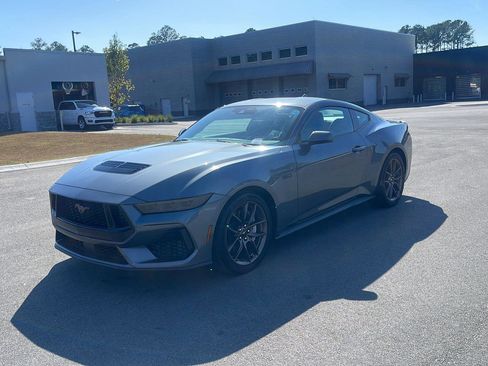 Used 2025 Ford Mustang GT Premium image 12