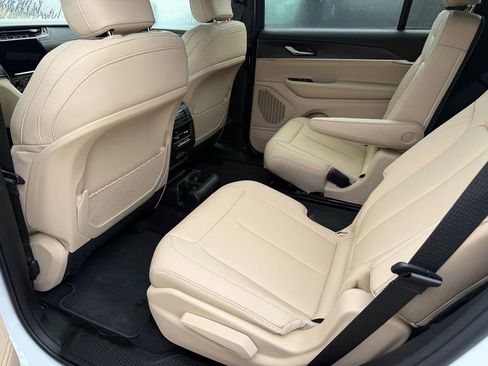 New 2025 Jeep Grand Cherokee L Limited image 8