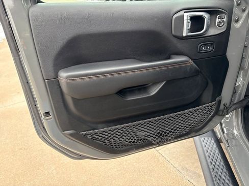 Used 2021 Jeep Gladiator Mojave image 13