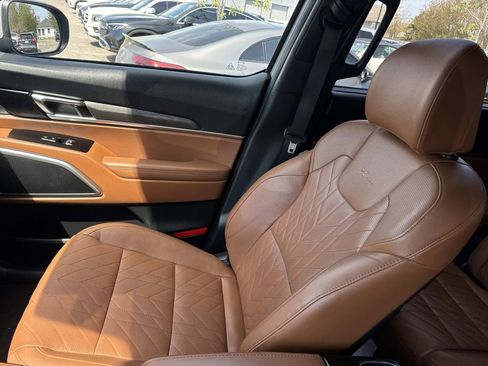 Used 2024 Kia Telluride EX X-Line image 16