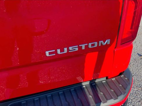 Used 2022 Chevrolet Silverado 1500 Custom image 9