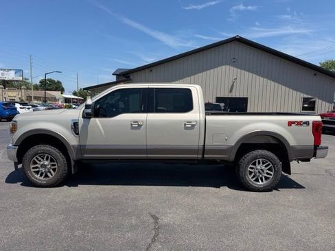 Used 2018 Ford F350 Lariat AWD/4WD image 2