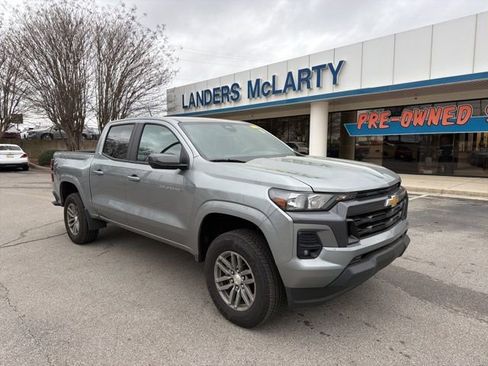 Used 2024 Chevrolet Colorado LT w/ LT Convenience Package image 1