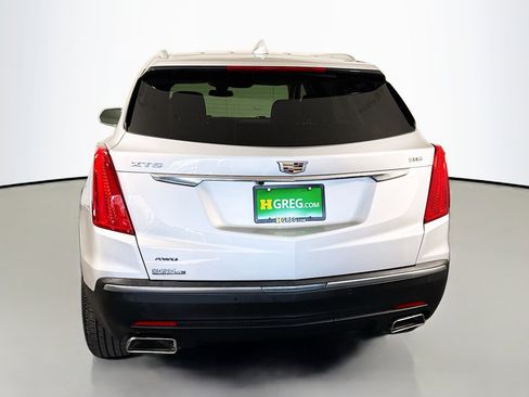Used 2018 Cadillac XT5 Luxury image 8