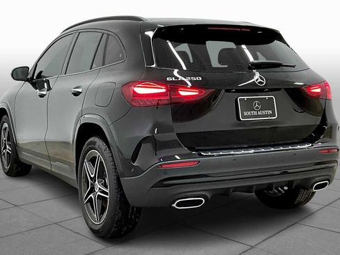 New 2025 Mercedes-Benz GLA 250 image 12