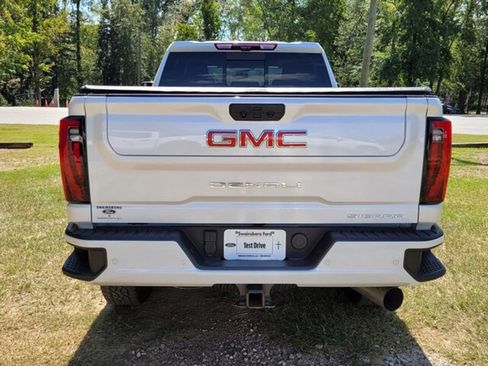 Used 2024 GMC Sierra 2500 Denali w/ Denali Reserve Package image 10