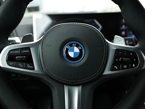 New 2026 BMW X5 xDrive50e w/ Executive Package image 35