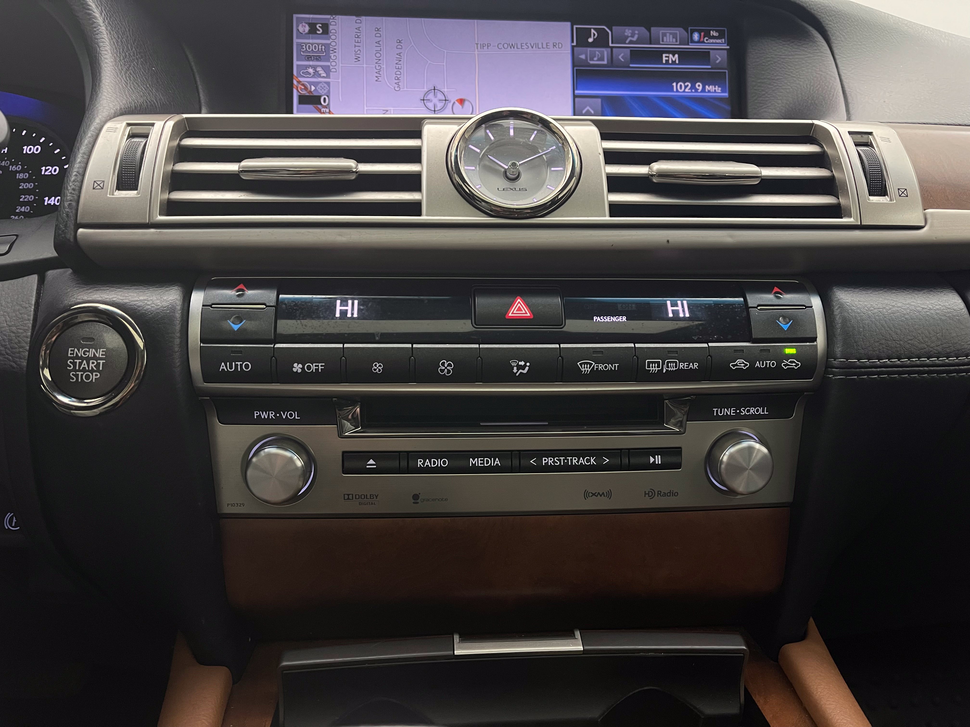 Used 2013 Lexus LS 460 AWD w/ Comfort Pkg image 29