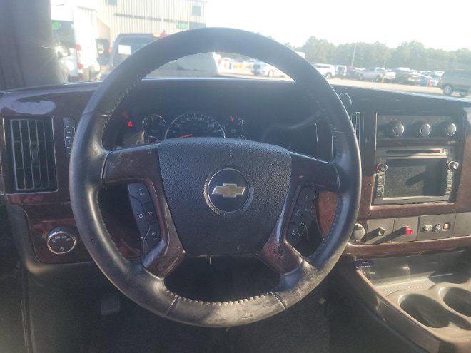 Used 2012 Chevrolet Express 1500 AWD image 13