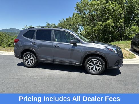 Used 2022 Subaru Forester Premium AWD/4WD image 7