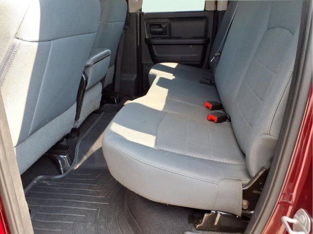 Used 2017 RAM 1500 Express w/ Express Value Package AWD/4WD image 12