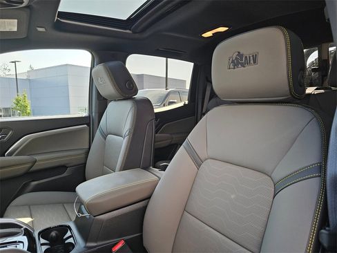 New 2026 Chevrolet Colorado ZR2 w/ ZR2 Bison Edition image 23