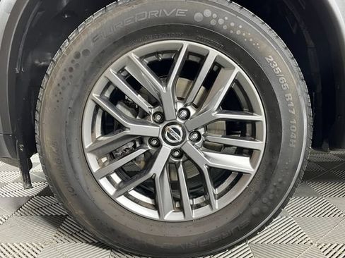 Used 2021 Nissan Rogue S AWD/4WD image 9