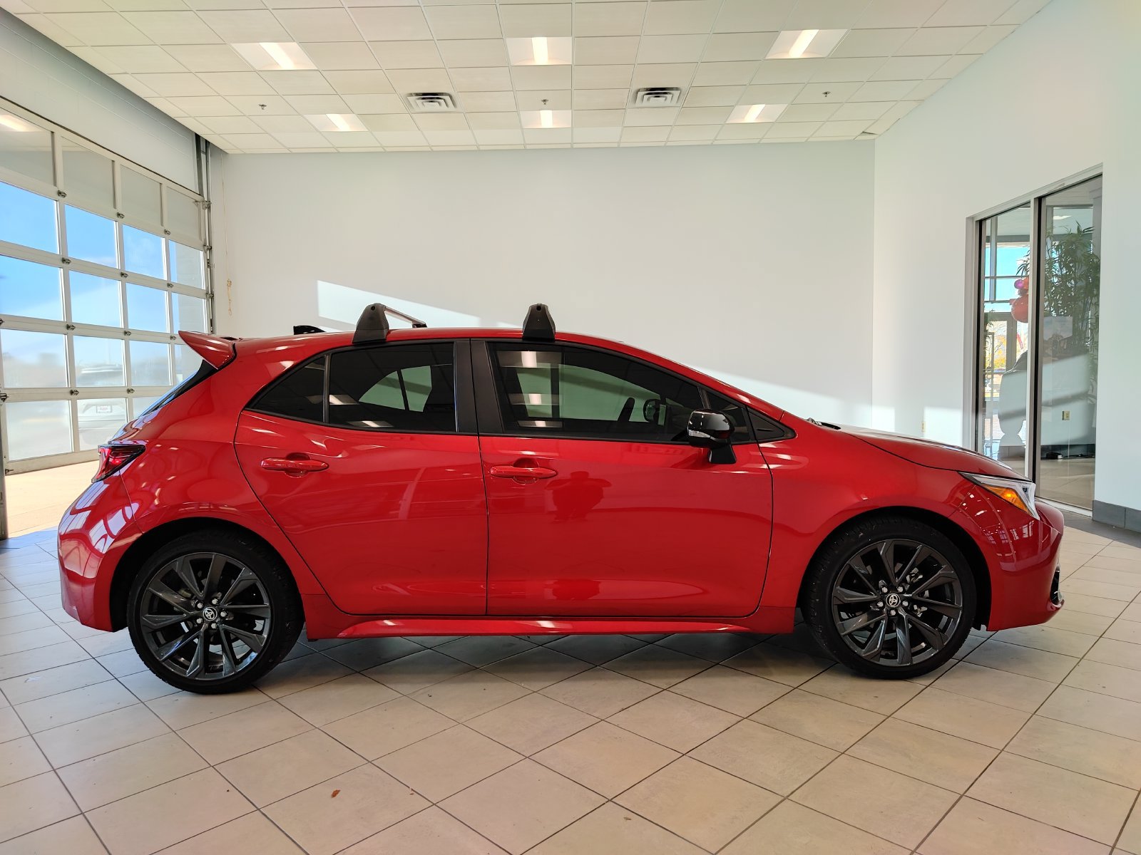 Used 2026 Toyota Corolla XSE FWD image 2